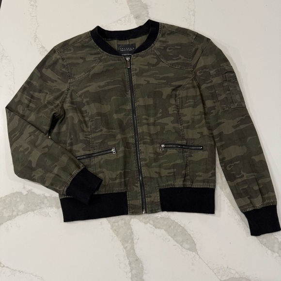 Sanctuary Jackets & Blazers - Sanctuary Military Style Camo Bomber Full Zip Jacket Women’s Medium Army Green